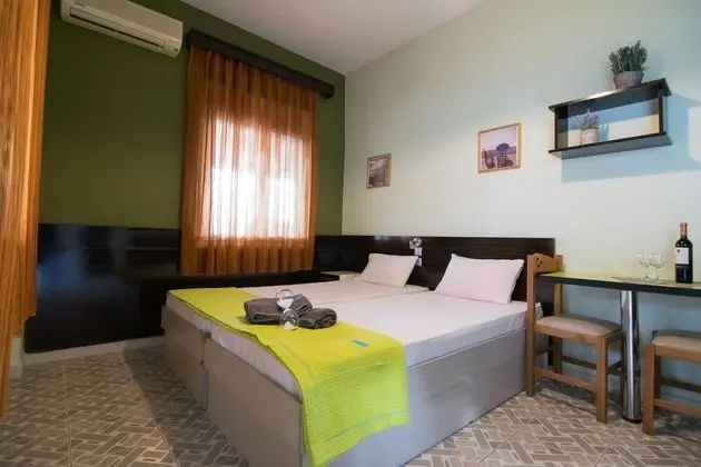 Comfort Tek Büyük veya İki Ayrı Yataklı Oda