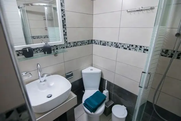 Luxury Tek Büyük Yataklı Oda