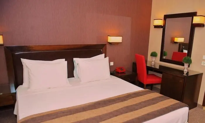 Deluxe Tek Büyük Yataklı Oda, Deniz Manzaralı
