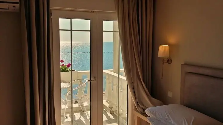Deluxe Tek Büyük Yataklı Oda, Deniz Manzaralı