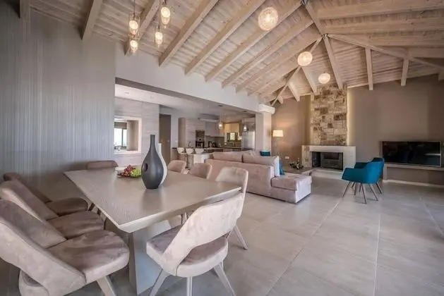 Villa, 3 Yatak Odası, Kişiye Özel Havuzlu, Deniz Manzaralı