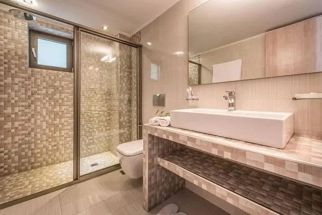 Villa, 3 Yatak Odası, Kişiye Özel Havuzlu, Deniz Manzaralı