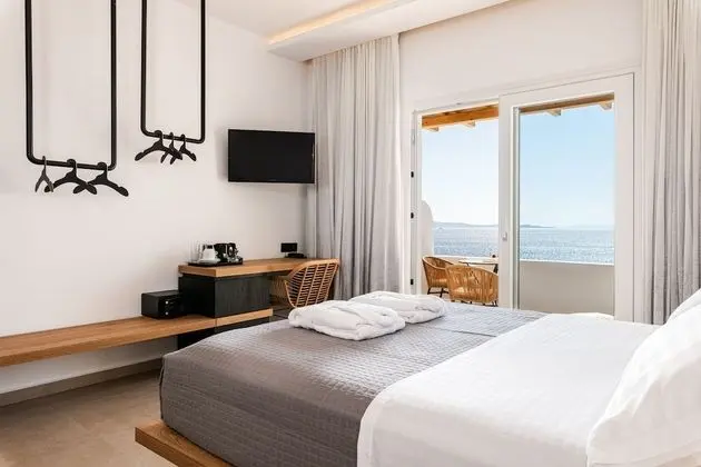 Deluxe Tek Büyük Yataklı Oda, Deniz Manzaralı