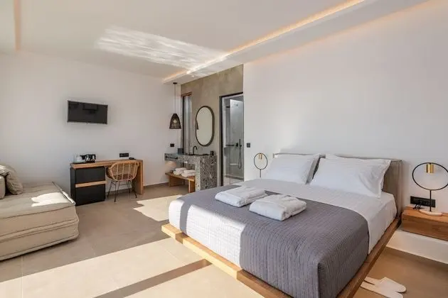 Junior Süit, Kişiye Özel Havuzlu, Deniz Manzaralı