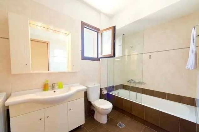 Villa, 6 Yatak Odası, Kişiye Özel Havuzlu, Denize Sıfır