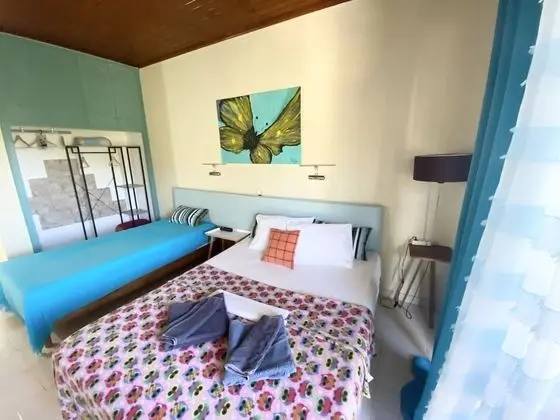 Triple Studio , Sea View