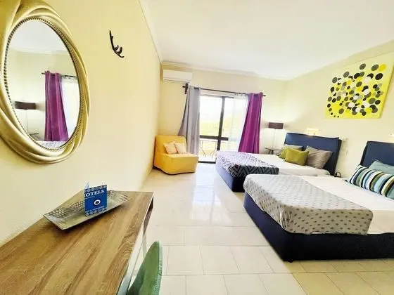 Triple Studio , Sea View