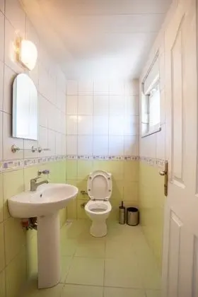 Dubles, Bahçe Manzaralı, Balkonlu