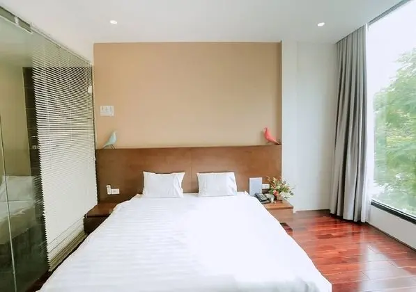 Deluxe Tek Büyük Yataklı Oda