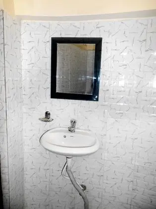 Semi Deluxe
