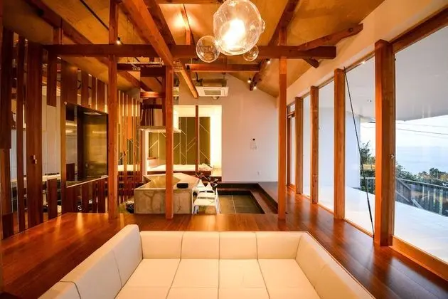 Deluxe Villa, Sigara İçilmez