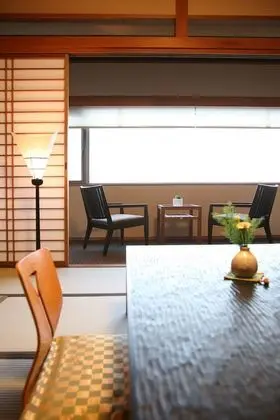 Standard Oda, Sigara İçilebilir (Japanese-Style)