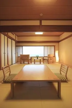 Standard Oda, Sigara İçilebilir (Japanese-Style)