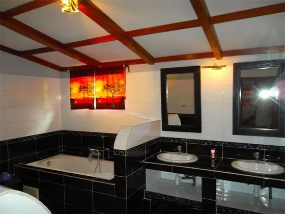 Luxury Oda, Birden Çok Yatak, Teras, Havuz Manzaralı