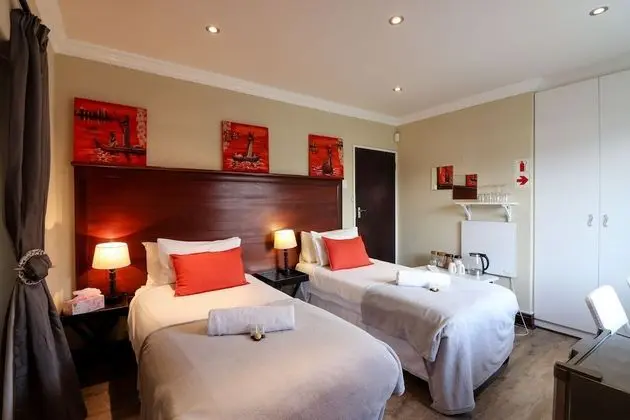 Business Tek Büyük veya İki Ayrı Yataklı Oda, Birden Çok Yatak, Veranda, Zemin Kat