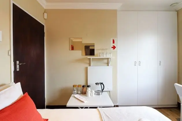 Business Tek Büyük veya İki Ayrı Yataklı Oda, Birden Çok Yatak, Veranda, Zemin Kat