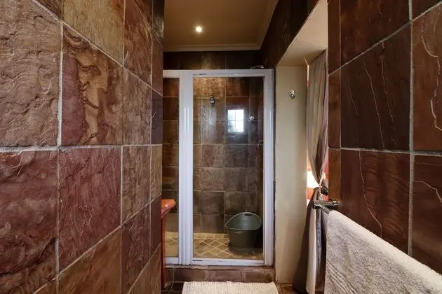 Business Tek Büyük veya İki Ayrı Yataklı Oda, Birden Çok Yatak, Veranda, Zemin Kat