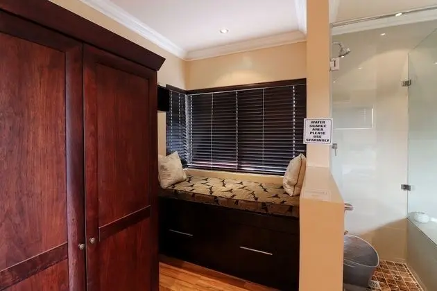 Classic Süit, Balkon (Upstairs Mlima)