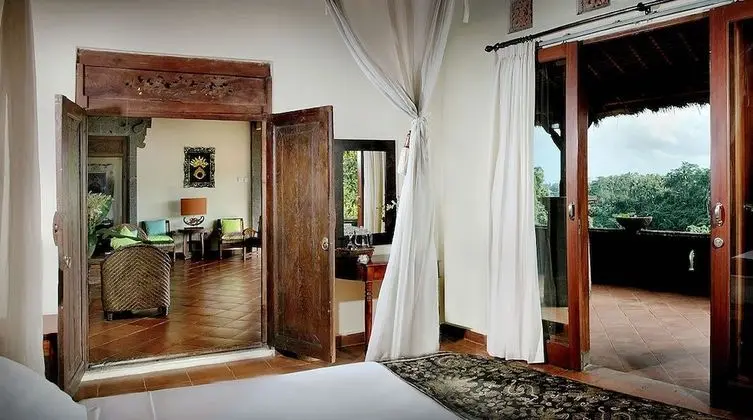 Villa Awang Awang , 5 Bedrooms , Private Pool , Valley View