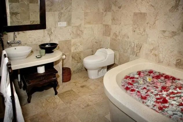 Villa Awang Awang , 5 Bedrooms , Private Pool , Valley View