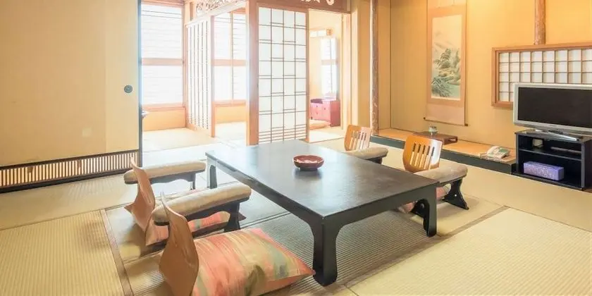 Traditional Oda (Japanese Style with Futon)