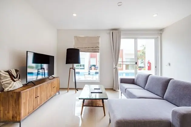Premium One Bedroom Pool Suite without Roof terrace
