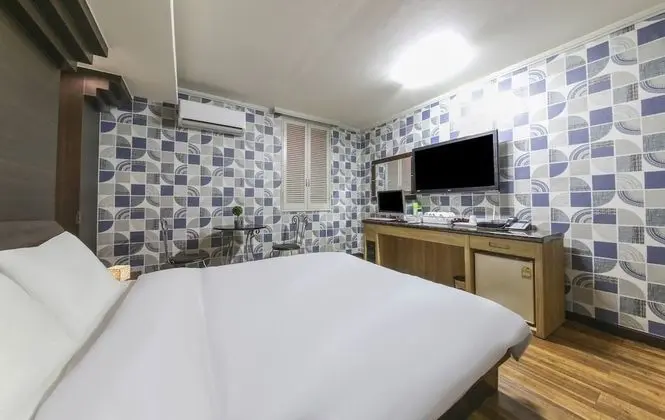 Standard Tek Büyük Yataklı Oda, Sigara İçilebilir