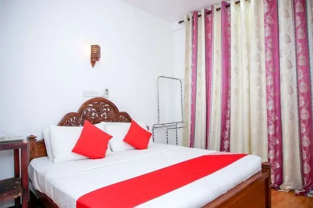 Deluxe Tek Büyük Yataklı Oda, 1 Yatak Odası, Sigara İçilmez, Bahçe Manzaralı