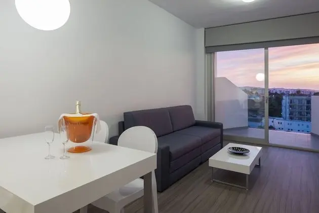 Apartment, 1 Bedroom, City View (2 Adults)