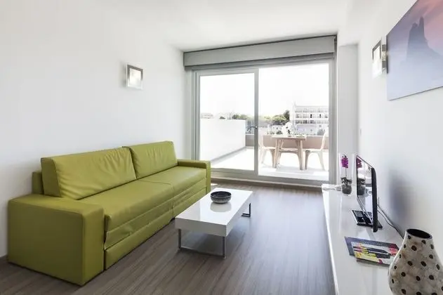 Junior Suite, Partial Ocean View (2 Adults)