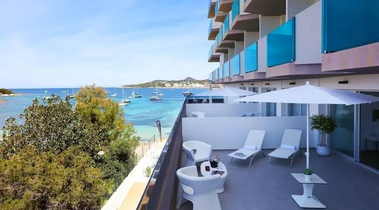 Junior Suite, Partial Ocean View (2 Adults)