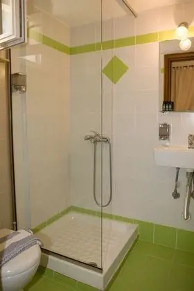 Premier Stüdyo, Kısmi Deniz Manzaralı