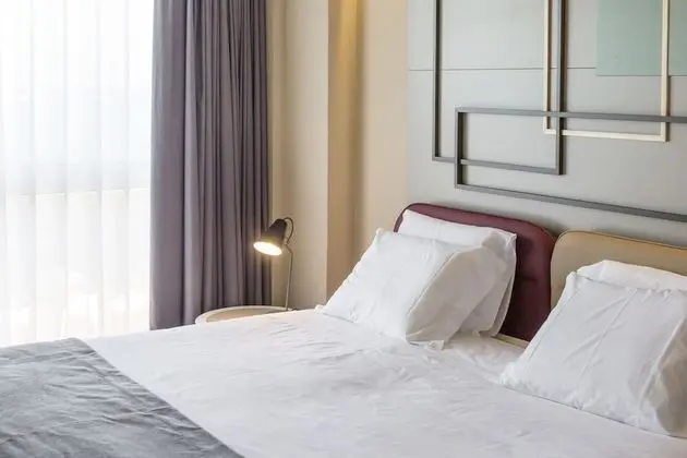 Tek Büyük veya İki Ayrı Yataklı Oda (Adult Extra Bed)