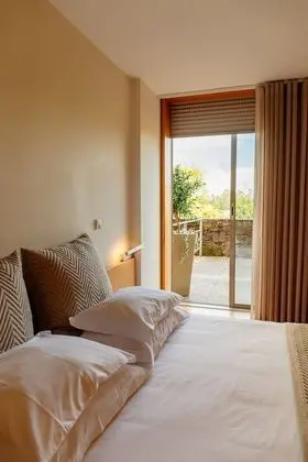 Tek Büyük veya İki Ayrı Yataklı Oda, Teras, Golf Manzaralı