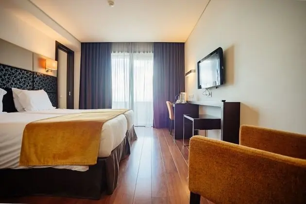 Tek Büyük veya İki Ayrı Yataklı Oda (Child Extra Bed)