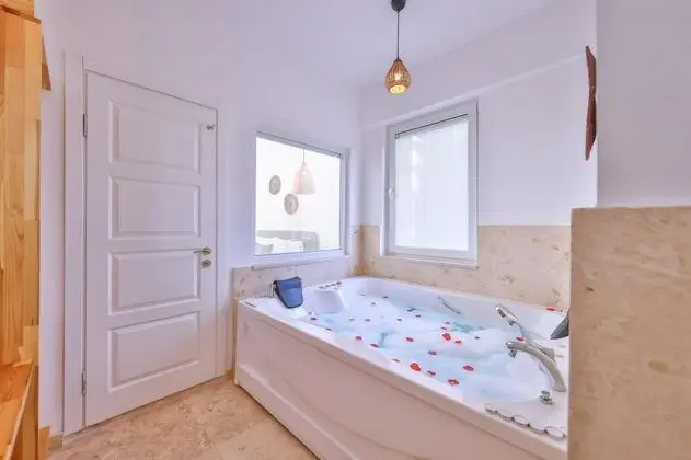 Villa, Dağ veya Havuz Manzaralı, Özel Havuzlu ve Jakuzili