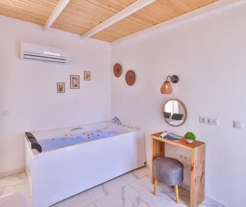 Villa, Dağ veya Havuz Manzaralı, Özel Havuzlu ve Jakuzili