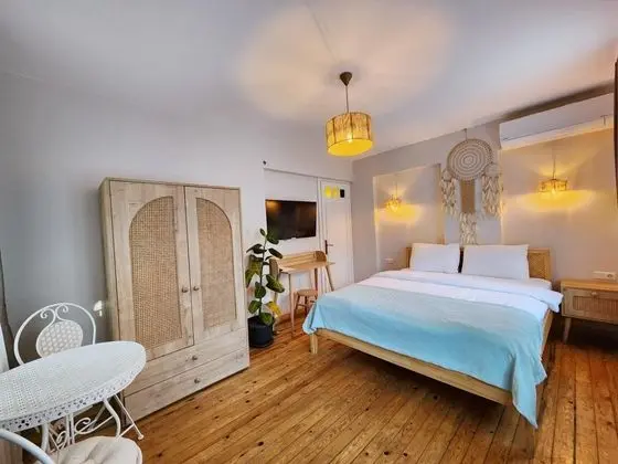 Deluxe Oda, Bahçe Manzaralı, Balkonlu