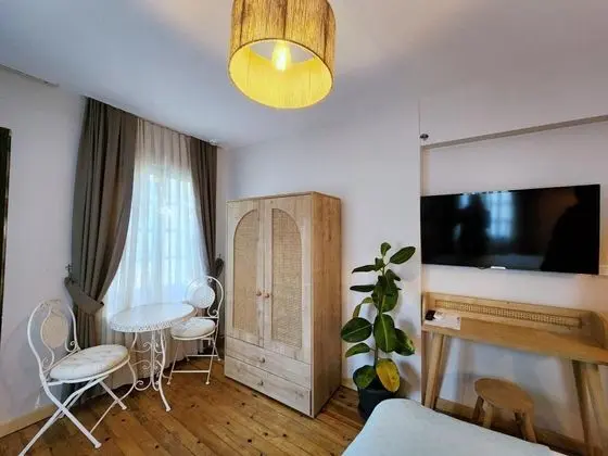 Deluxe Oda, Bahçe Manzaralı, Balkonlu