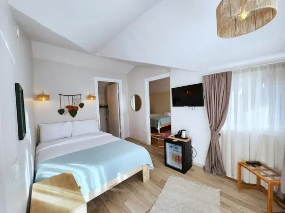 Teraslı Suit Oda, Bahçe Manzaralı, Teraslı