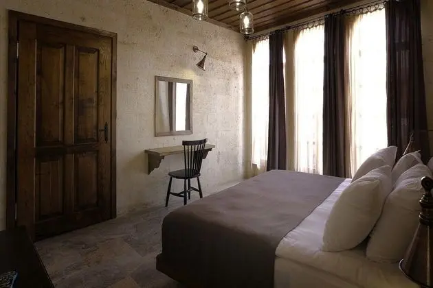 Cave Suite with Veranda and Living Room