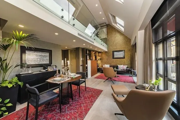 Presidential Loft Suite