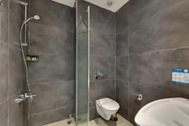 Deluxe Havuz Manzaralı Oda