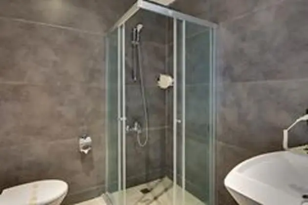 Deluxe Havuz Manzaralı Oda
