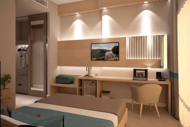 Deluxe Havuz Manzaralı Oda