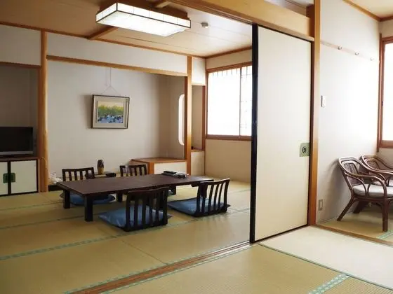 Traditional Oda, Özel Banyo (10-12 Tatami Mats + 6 Tatami Mats)