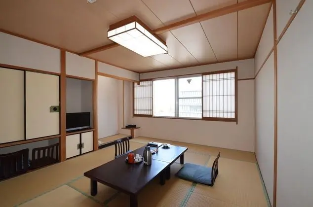 Traditional Oda, Özel Banyo (12 Tatami Mats)