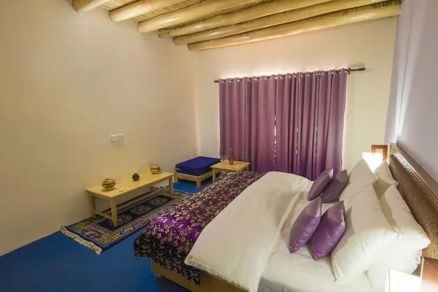 Deluxe Büyük Yataklı Tek Kişilik Oda, 2 Yatak Odası, Sigara İçilebilir, Şehir Manzaralı