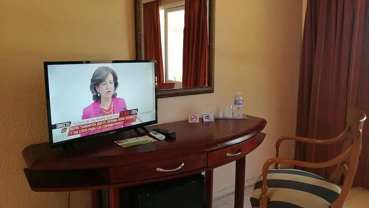 Büyük Yataklı Tek Kişilik Oda