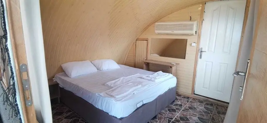 Basic Çadır, 1 Çift Kişilik Yatak, Kısmi Deniz Manzaralı, Yamaçta